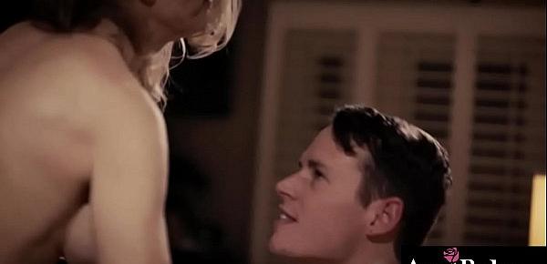  Nina Hartley entrapping Justin Hunt in her sensual gaze making him get hooked
